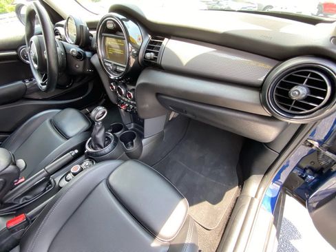 Used 2016 MINI Cooper 4-Door Hardtop image 40