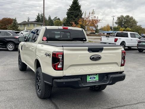 New 2025 Ford Ranger Lariat w/ Black Appearance Package image 3