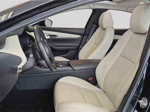 Used 2022 MAZDA MAZDA3 s image 11