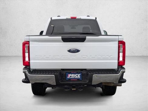 Used 2025 Ford F250 XLT image 8