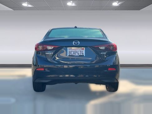 Used 2018 MAZDA MAZDA3 Touring image 5