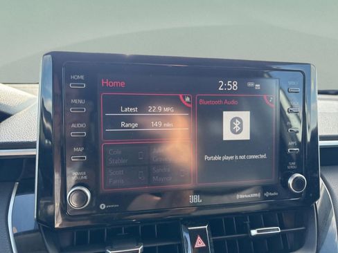 Used 2022 Toyota Corolla Cross XLE w/ Convenience Package image 17