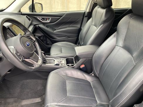 Used 2020 Subaru Forester Limited image 7