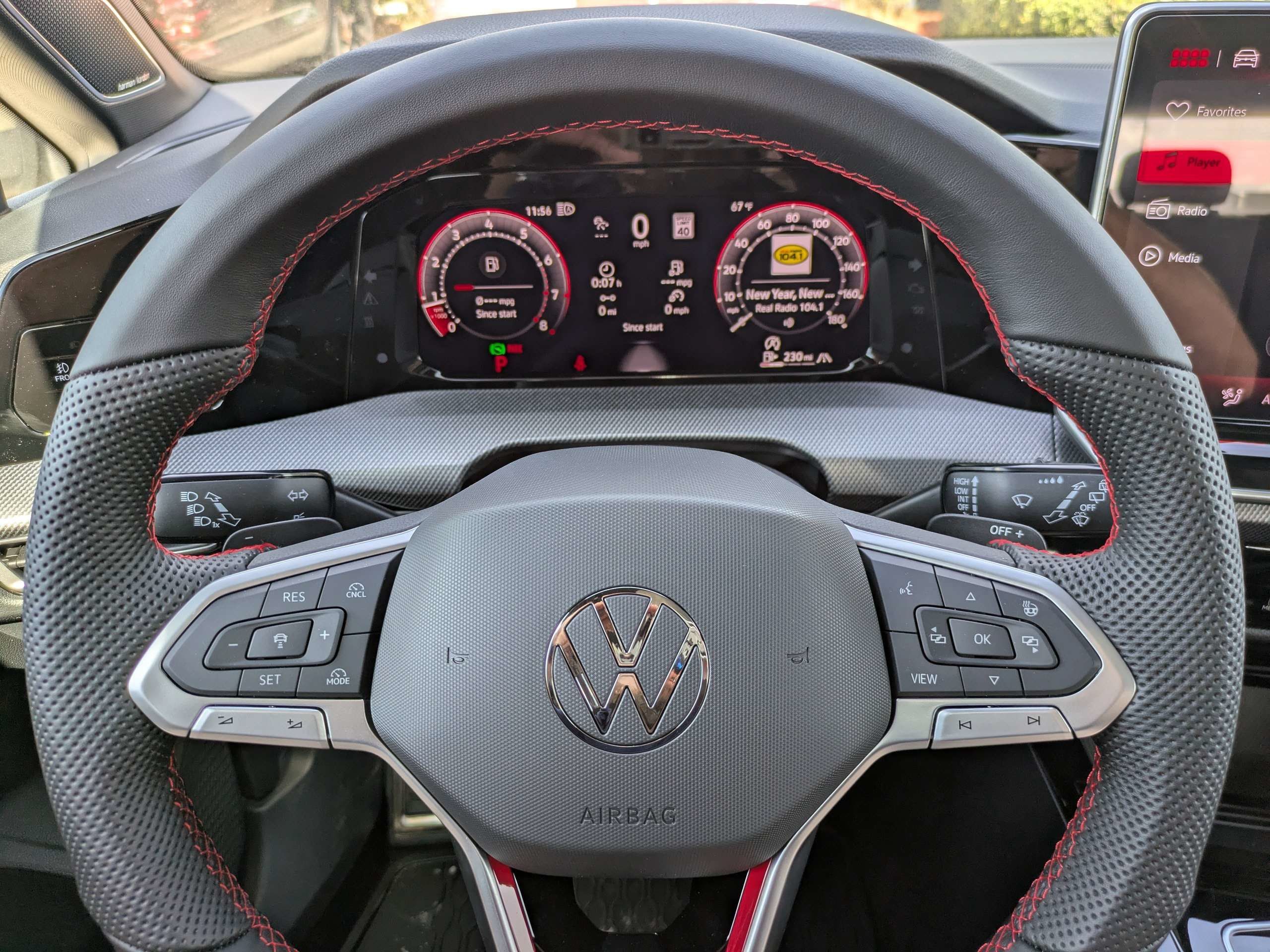 New 2026 Volkswagen GTI SE FWD image 24