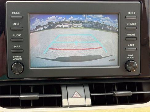 Used 2019 Toyota RAV4 LE FWD image 21