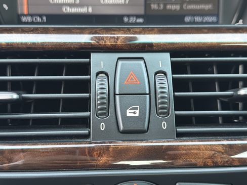 Used 2008 BMW 550i Sedan RWD image 30