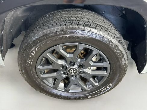 Used 2025 Toyota Tundra Platinum AWD/4WD image 4