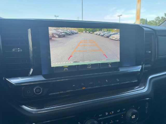 Used 2025 Chevrolet Silverado 1500 LT AWD/4WD image 17