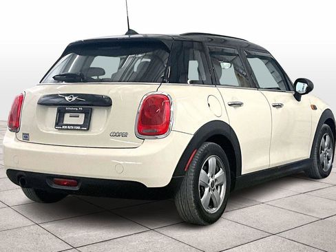 Used 2016 MINI Cooper 4-Door Hardtop image 11