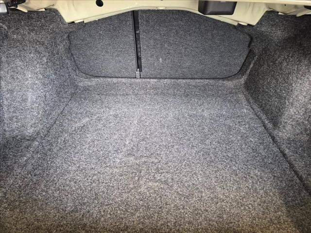 Used 2025 Volkswagen Jetta SE FWD image 6