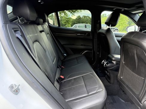 Used 2022 Alfa Romeo Stelvio Ti image 39