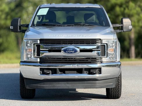 Used 2019 Ford F250 XLT AWD/4WD image 3