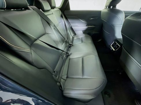 Certified 2025 Toyota Crown Signia image 23