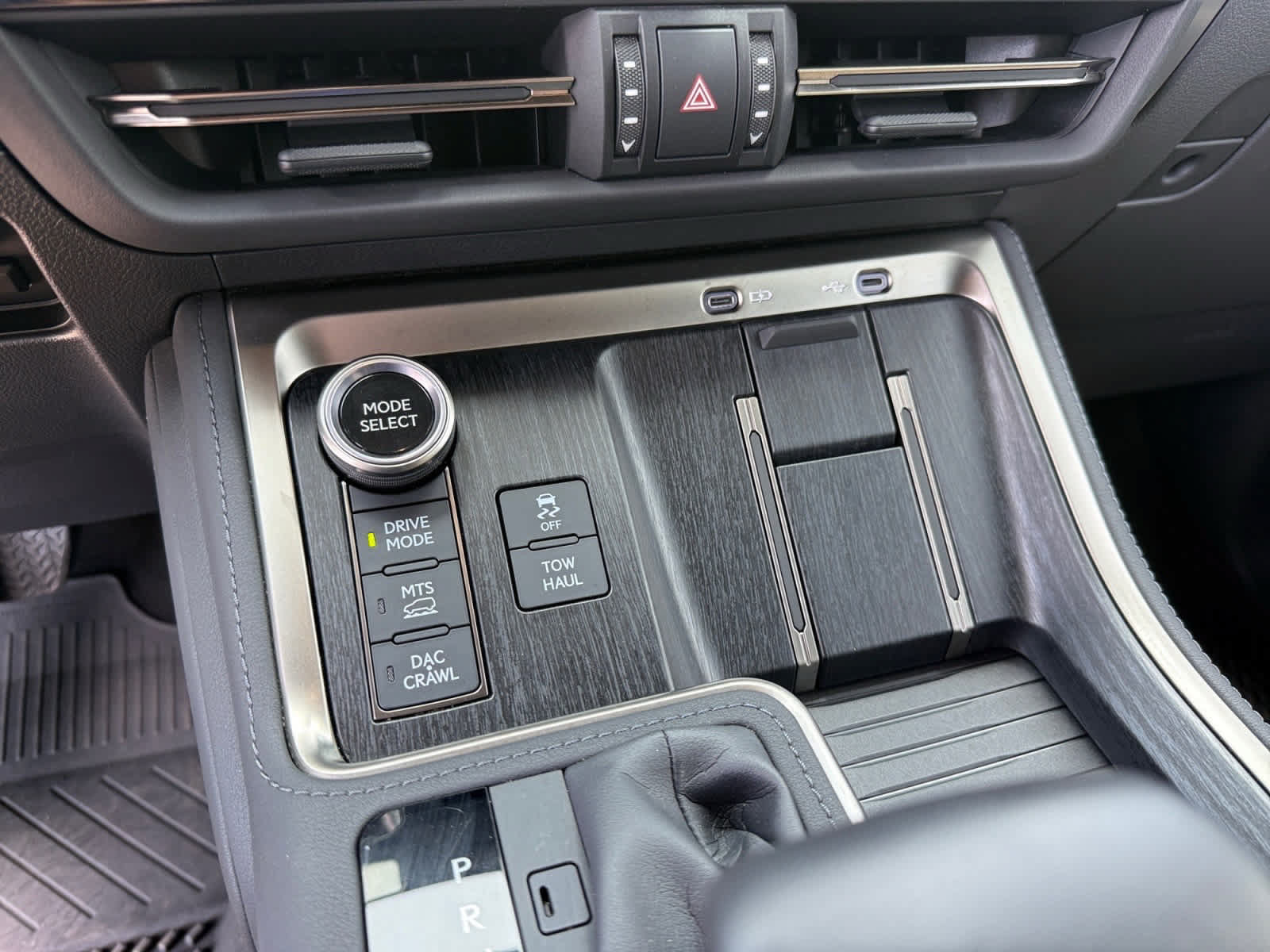 Used 2024 Lexus GX 550 AWD/4WD image 21