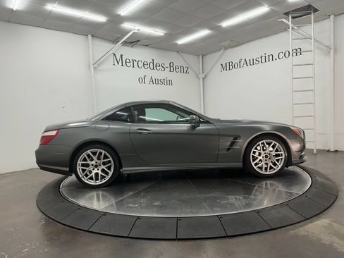 Used 2014 Mercedes-Benz SL 550 image 8