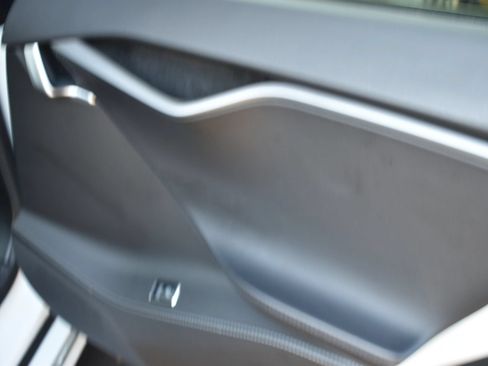 Used 2020 Tesla Model S Performance AWD/4WD image 18