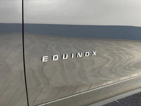 Used 2023 Chevrolet Equinox LT image 33