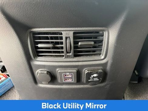 Used 2024 Nissan Titan SV RWD image 24