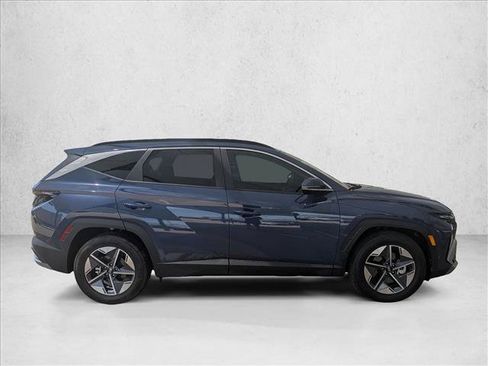 Used 2025 Hyundai Tucson SEL FWD image 4