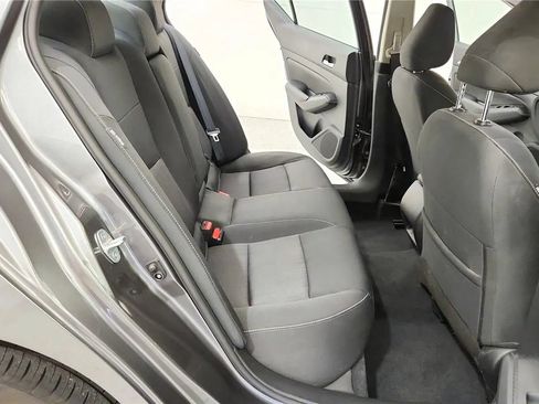 Used 2022 Nissan Altima 2.5 SV AWD/4WD image 37