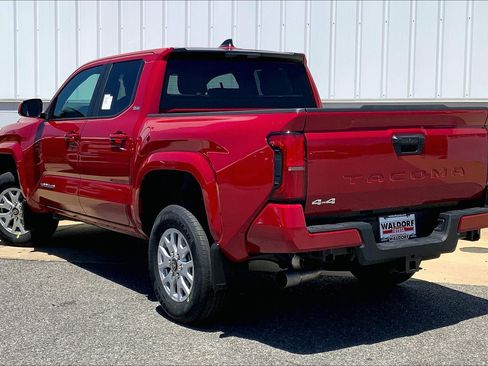 New 2026 Toyota Tacoma SR5 AWD/4WD image 3