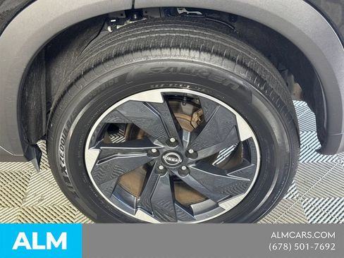 Used 2025 Nissan Rogue SV FWD image 23