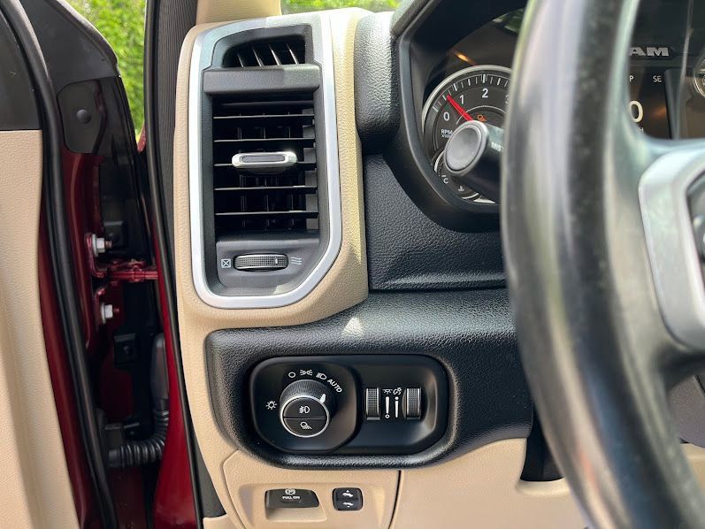 Used 2020 RAM 1500 Lone Star AWD/4WD image 11