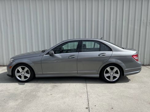Used 2011 Mercedes-Benz C 300 Sedan image 6