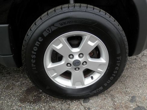 Used 2007 Ford Escape XLT image 29