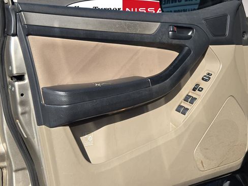 Used 2004 Toyota 4Runner SR5 image 15