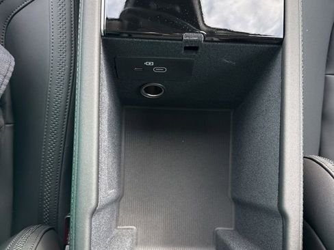 New 2026 Volvo XC90 B6 Core w/ Protection Package Premier image 31