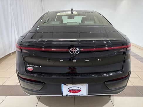 New 2026 Toyota Crown AWD/4WD image 4