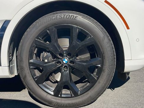 Used 2021 BMW X7 xDrive40i w/ Cold Weather Package image 6