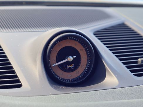 New 2026 Porsche Cayenne Coupe image 28