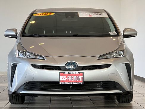 Certified 2021 Toyota Prius LE image 9