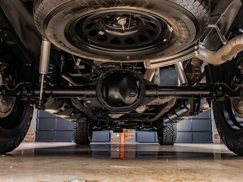 Used 2024 GMC Sierra 1500 SLE w/ Preferred Package image 16