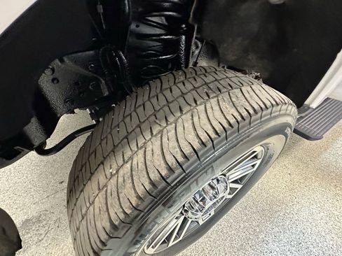 Used 2018 Ford F250 Lariat image 36