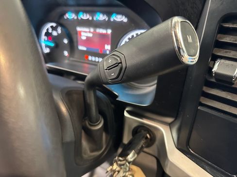 Certified 2023 Ford F550 4x4 Regular Cab Super Duty image 24