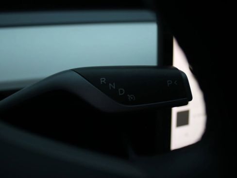 Used 2020 Tesla Model Y Performance image 39