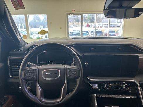 Used 2023 GMC Sierra 1500 Denali Ultimate image 25