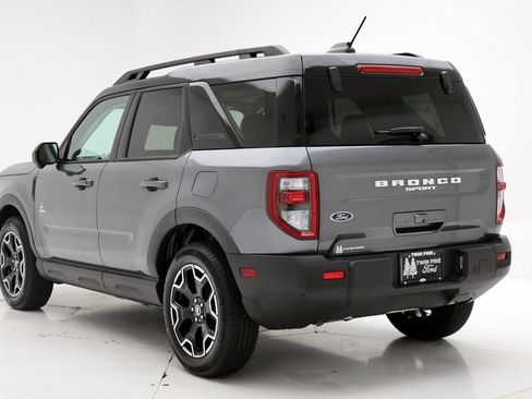 Used 2025 Ford Bronco Sport Outer Banks w/ Outer Banks Tech Package+ AWD/4WD image 6