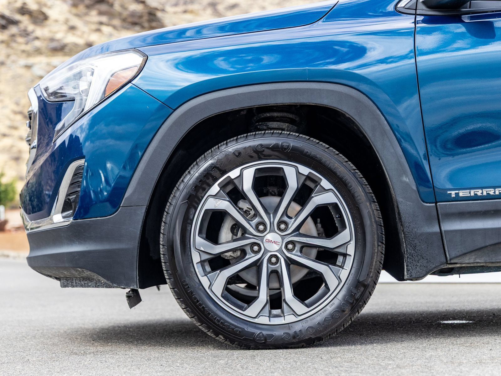 Used 2021 GMC Terrain SLT AWD/4WD image 3