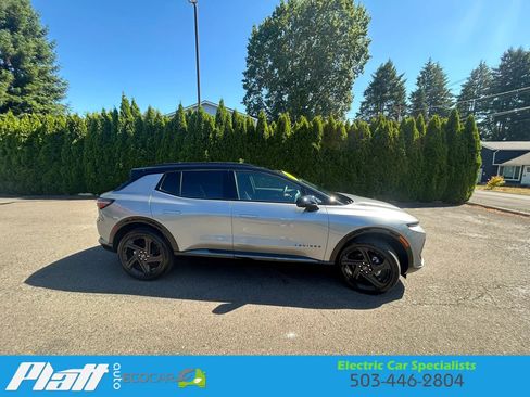 Used 2026 Chevrolet Equinox EV RS FWD image 3