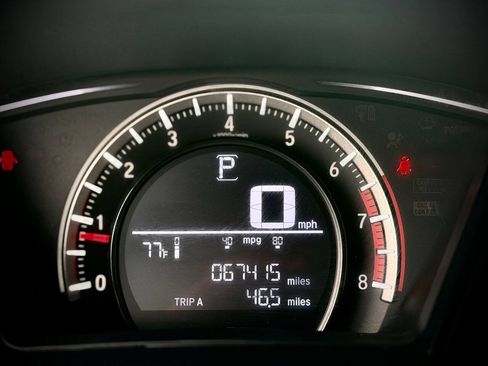 Used 2018 Honda Civic Sport image 15