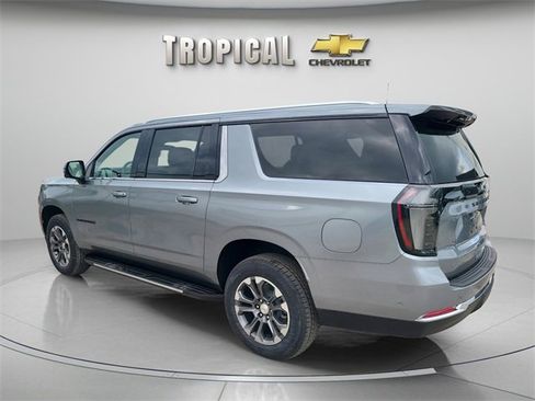 New 2026 Chevrolet Suburban LT w/ Comfort Package image 3