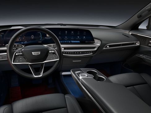 New 2025 Cadillac Lyriq Luxury image 37