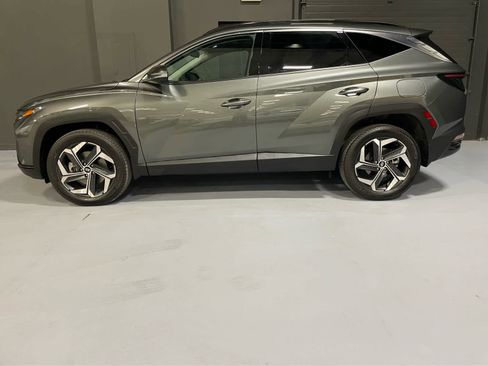 Used 2023 Hyundai Tucson Limited AWD/4WD image 3