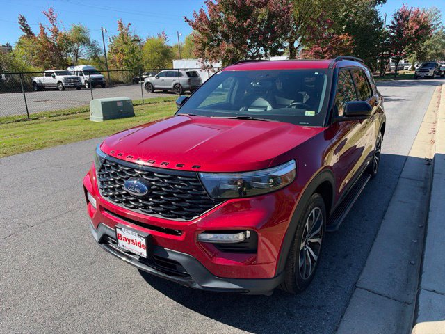 Used 2023 Ford Explorer ST-Line w/ Class IV Trailer Tow Package AWD/4WD image 7