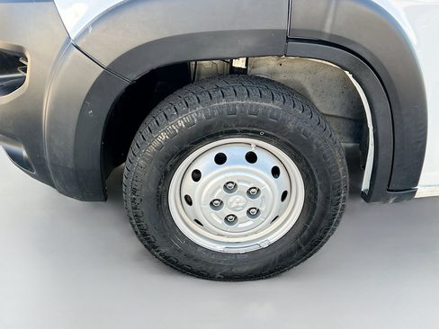 Used 2023 RAM ProMaster 2500 image 13