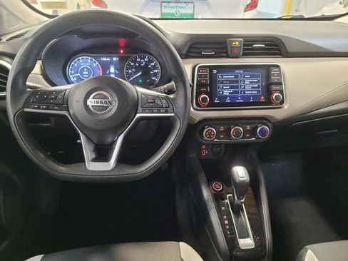 Used 2021 Nissan Versa SV FWD image 22